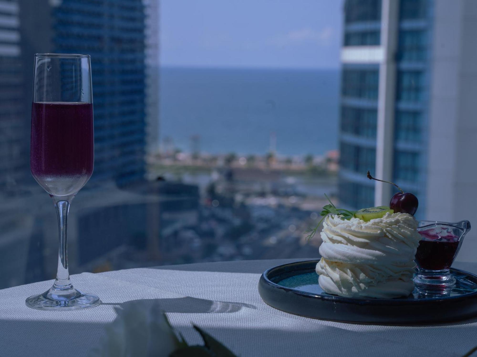 New Wave Hotel Batumi Ngoại thất bức ảnh